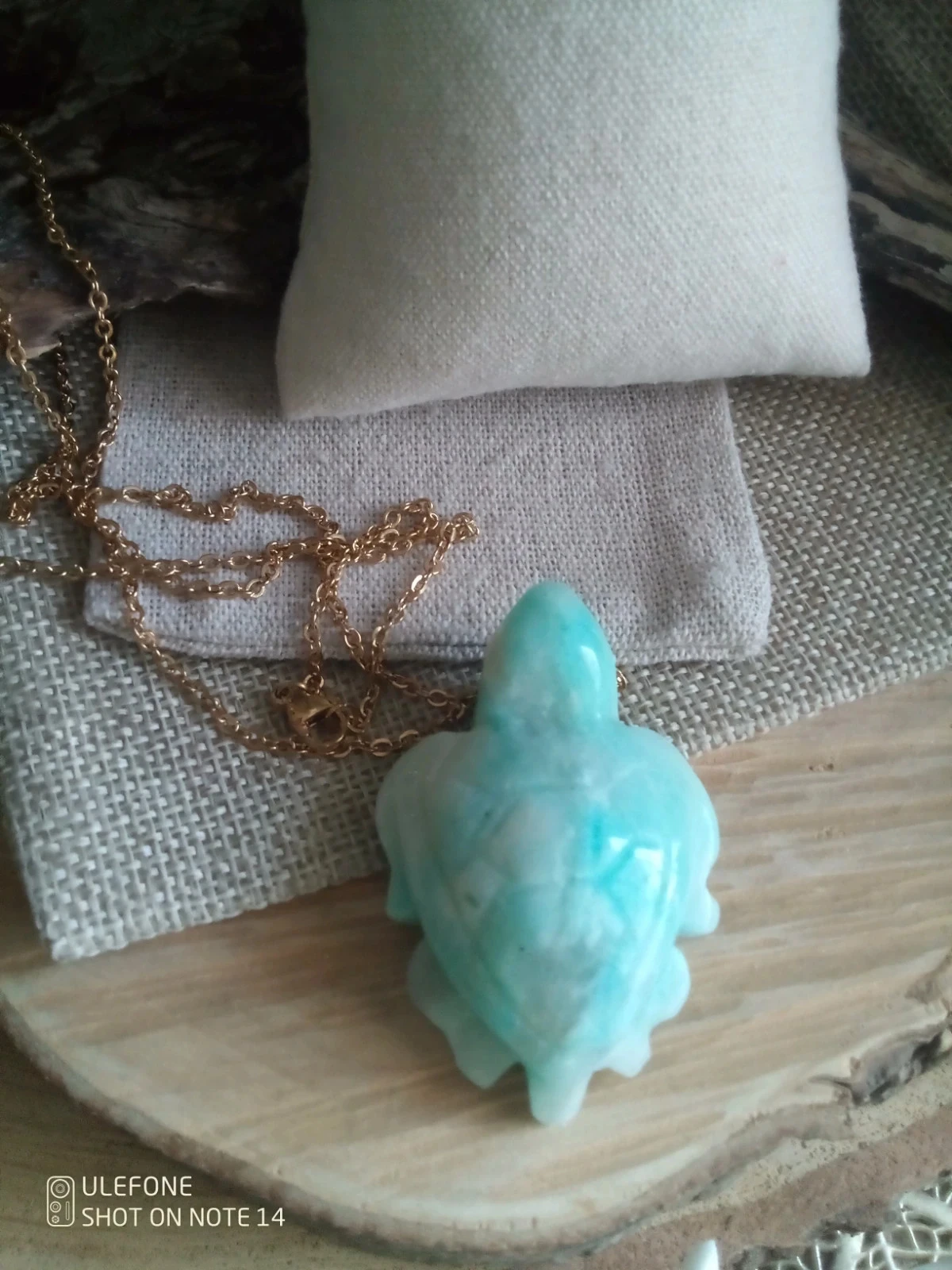Collier sautoir pendentif tortue en pierre naturelle d'amazonite bleu turquoise